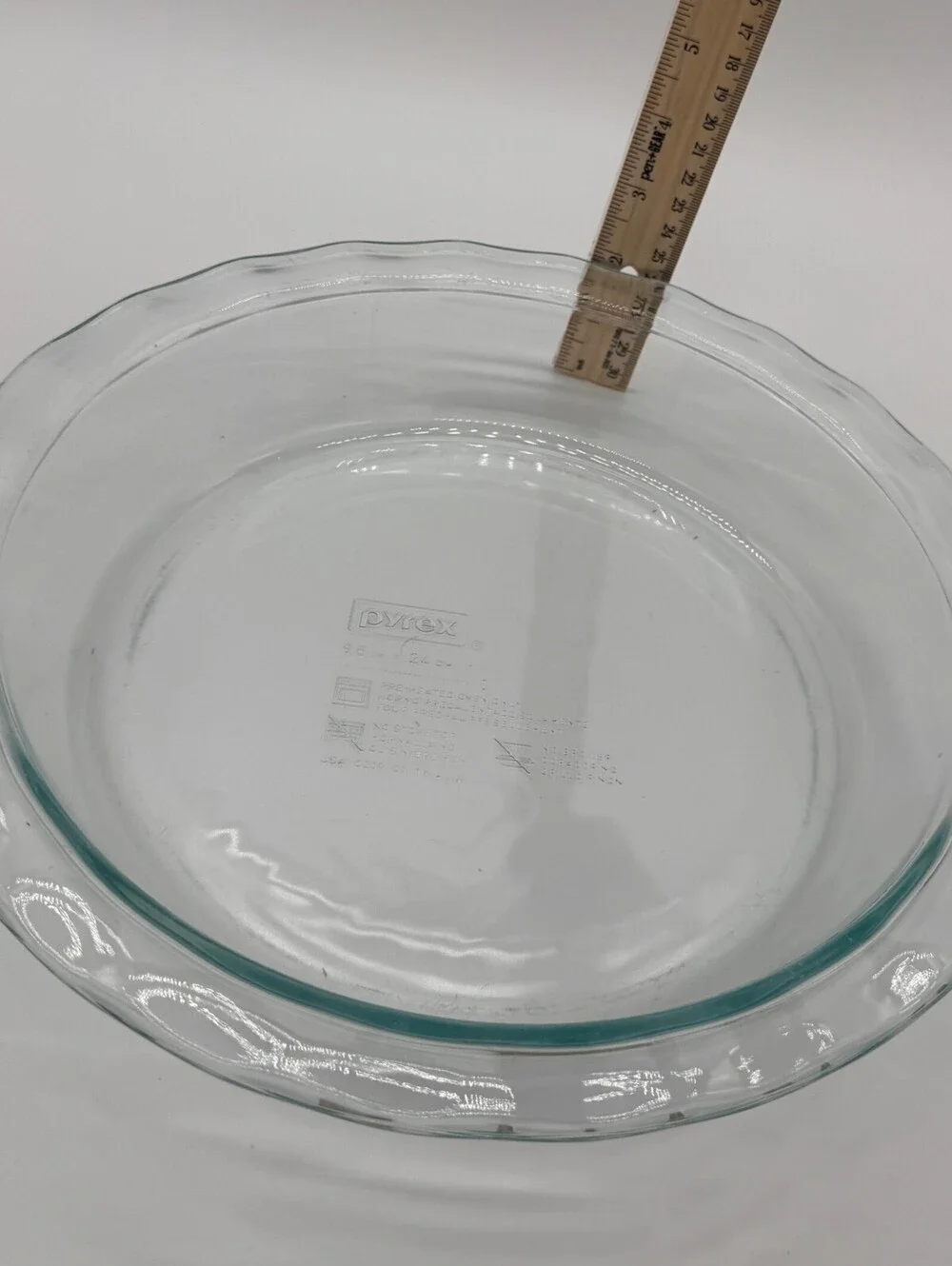 Pyrex Deep Pie Plate #209 9.5